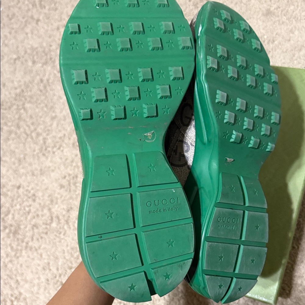 Gucci Beige GG Monogram Sneaker with Green Platform Sole - Picture 10 of 10